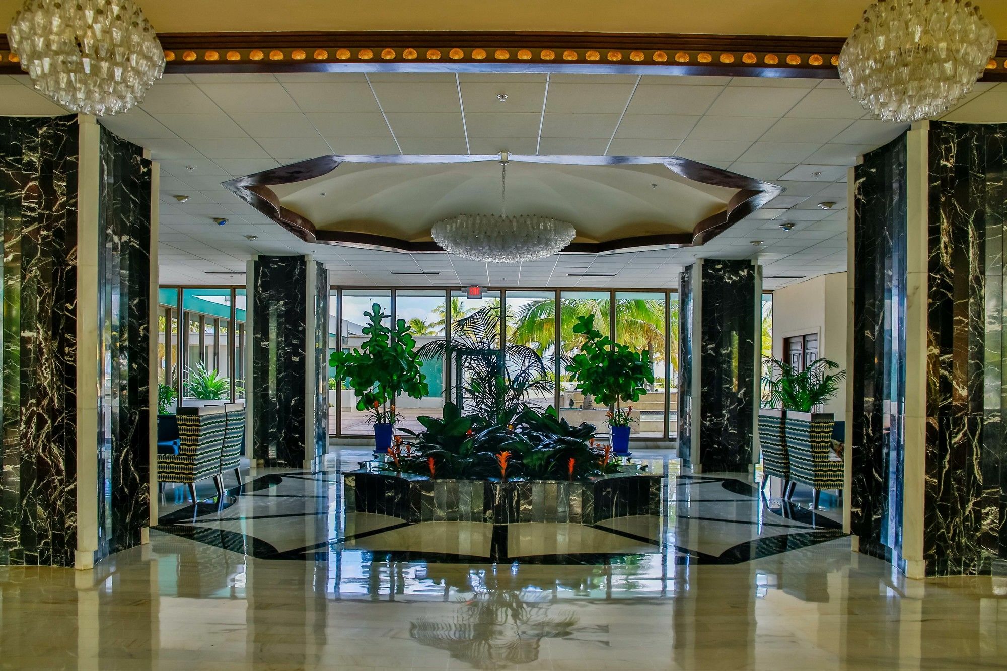 Ocean Beach Apartments Маями Бийч Екстериор снимка